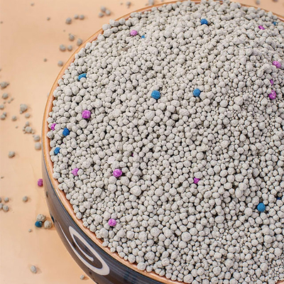 OEM / ODM Beauty Products Bentonite Cat Litter Clumping Easy Clean Dustless Non-Sticky Bottom Pet Supplies
